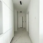 아파트 Lumina Stylish 3-room Aparts With Balcony *