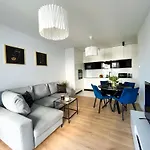 아파트 Lumina Stylish 3-room Aparts With Balcony *
