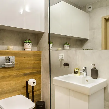 Lumina Stylish 3-room With Balcony Appartement *