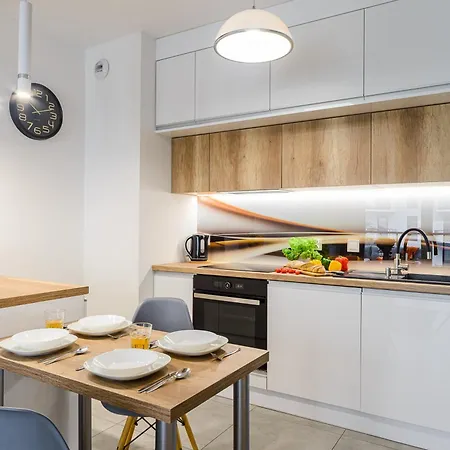 Lumina Stylish 3-room With Balcony