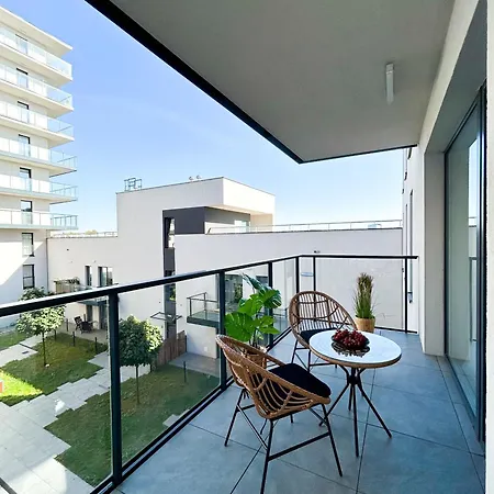 Lumina Stylish 3-room With Balcony