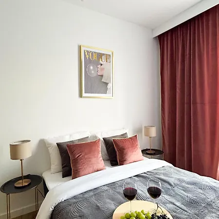 Lumina Stylish 3-room With Balcony