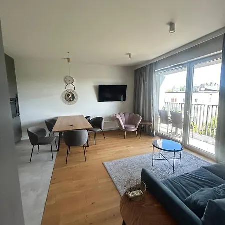 Lumina Stylish 3-room Aparts With Balcony