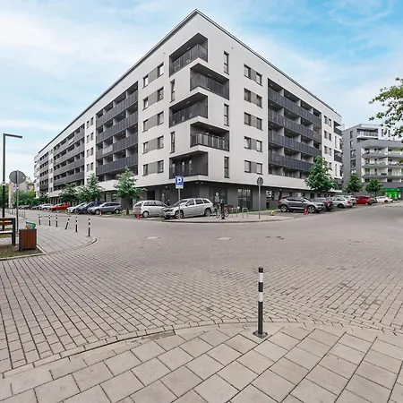 Lumina Stylish 3-room Aparts With Balcony アパート ウッチ
