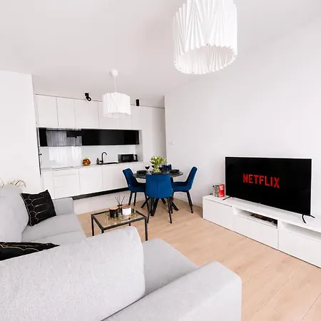 Lumina I Stylish 2br With Balcony I Parking Daire *