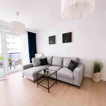 Lumina I Stylish 2br With Balcony I Parking