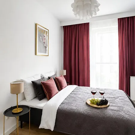 Lumina I Stylish 2br With Balcony I Parking * Лодзь