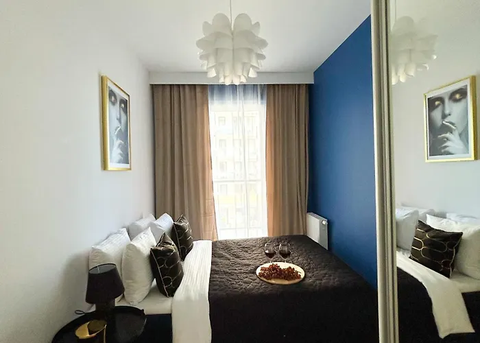 Lumina Stylish 3-room With Balcony Διαμέρισμα *