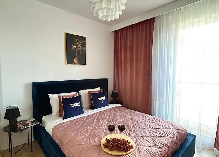 公寓 Lumina Stylish 3-room With Balcony 罗兹