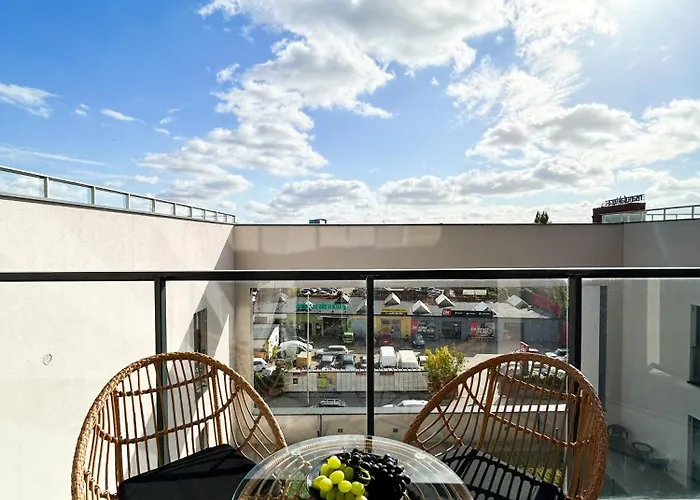 Lumina Stylish 3-room With Balcony