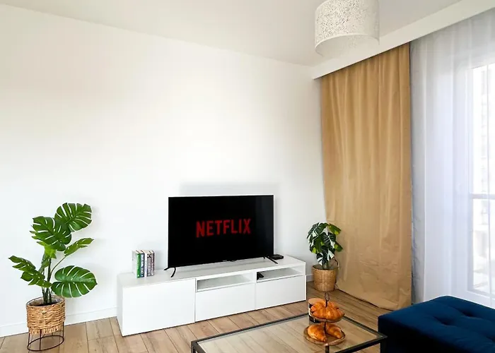 Lumina Stylish 3-room With Balcony 公寓 *