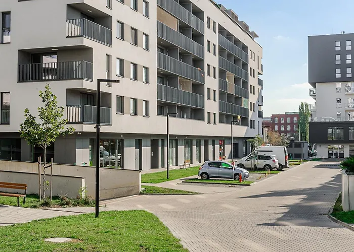 Lumina Stylish 3-room With Balcony