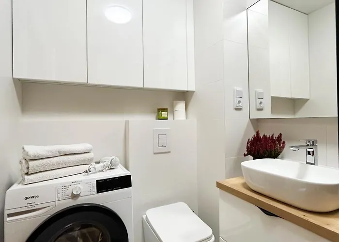 Lumina Stylish 3-room With Balcony Łódź