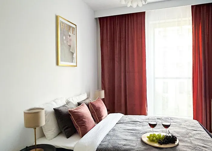 Lumina Stylish 3-room With Balcony 公寓 罗兹